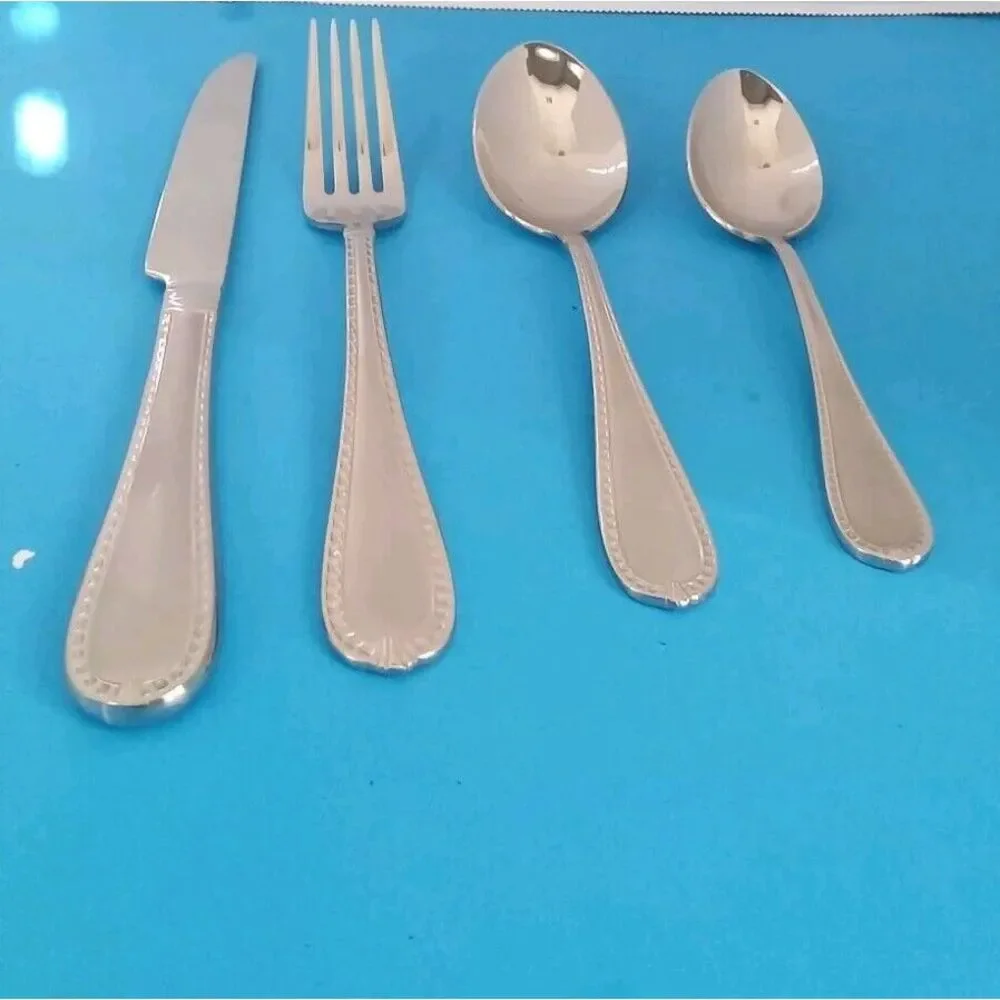 Elegant Silver-Plated Flatware‎ Set Beaded Edge Pattern - 24 Piece Place Setting